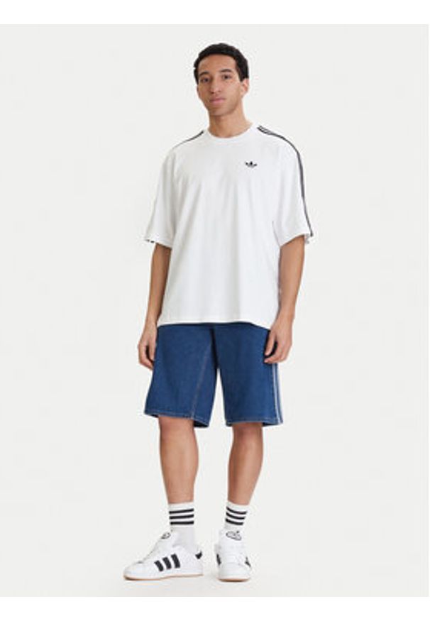 Adidas - adidas T-Shirt adicolor 3-Stripes KD4096 Biały Oversize. Kolor: biały. Materiał: bawełna