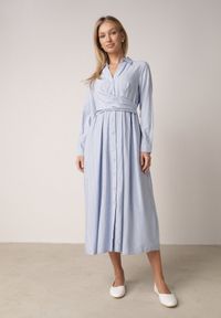 Born2be - Niebieska Koszulowa Sukienka z Wiskozy z Ozdobnym Marszczeniem w Talii Batena. Okazja: na co dzień, na spotkanie biznesowe, do pracy. Kolor: niebieski. Materiał: wiskoza. Typ sukienki: koszulowe. Styl: casual, biznesowy, elegancki, klasyczny #7