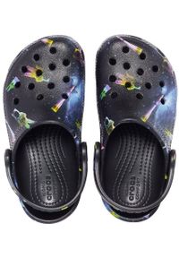 Klapki Crocs dla dzieci Classic Out Of This World II Clog czarne 206818 001. Kolor: wielokolorowy