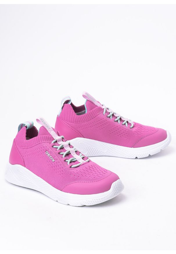 Geox - Sneakersy dziecięce różowe GEOX J SPRINTYE GIRL. Okazja: na co dzień. Kolor: różowy. Materiał: dzianina