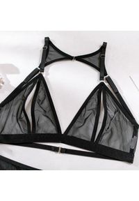 Intica - Komplet bielizny z wycięciami na romantyczne wieczory Bristol. Kolor: czarny. Materiał: materiał #3