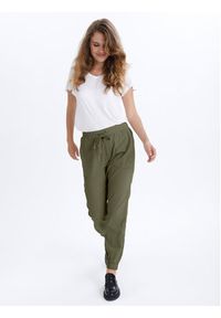 Kaffe Spodnie materiałowe Naya 10505397 Zielony Relaxed Fit. Kolor: zielony. Materiał: materiał, bawełna #4