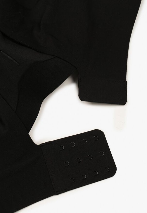 Born2be - Czarny Biustonosz Braletka o Gładkim Wykończeniu Fenllisa. Kolor: czarny. Rodzaj stanika: wyciągane miseczki. Wzór: gładki