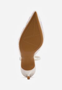 Renee - Białe Cekinowe Czółenka VICES Slingback na Szpilce z Noskiem w Szpic Ozdobione Perłami i Koralikami Kleomene. Kolor: biały. Materiał: jeans. Wzór: aplikacja. Obcas: na szpilce. Styl: elegancki #8