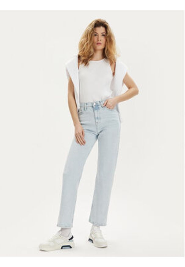 Tommy Jeans Jeansy Julie DW0DW17613 Błękitny Straight Fit. Kolor: niebieski