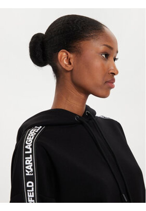 Karl Lagerfeld - KARL LAGERFELD Bluza 245W1801 Czarny Regular Fit. Typ kołnierza: dekolt w karo. Kolor: czarny. Materiał: wiskoza