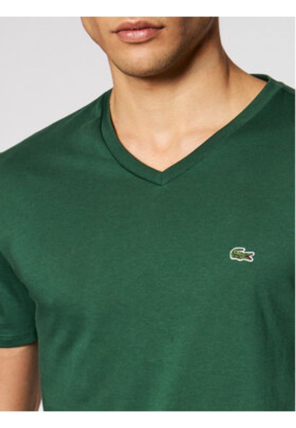 Lacoste T-Shirt TH6710 Zielony Regular Fit. Kolor: zielony. Materiał: bawełna