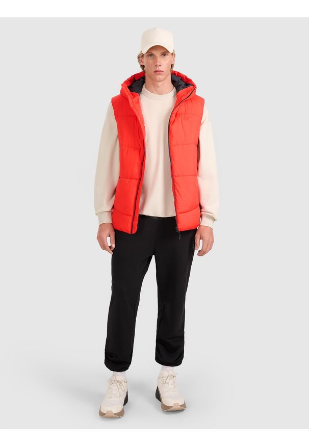 4f - 4F Bezrękawnik puchowy z wypełnieniem syntetycznym męski - czerwony 3XL. Okazja: na co dzień. Kolor: czerwony. Materiał: syntetyk, puch. Długość rękawa: bez rękawów. Długość: długie. Styl: klasyczny, casual, sportowy