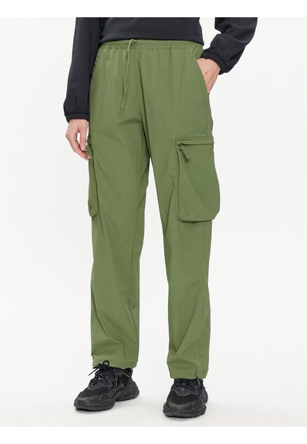 columbia - Columbia Spodnie outdoor Boundless Trek™ 2073011 Zielony Relaxed Fit. Kolor: zielony. Materiał: syntetyk. Sport: outdoor