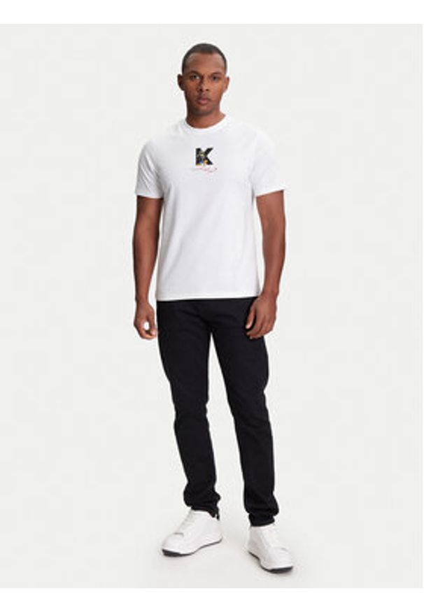 Karl Lagerfeld - KARL LAGERFELD T-Shirt 755099 553270 Biały Regular Fit. Typ kołnierza: dekolt w karo. Kolor: biały. Materiał: bawełna