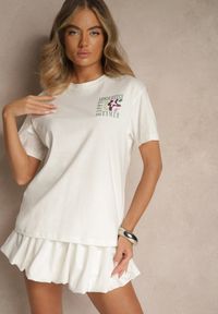 Renee - Biały T-shirt z Bawełny o Kroju Oversize Fillinea. Okazja: na co dzień. Kolor: biały. Materiał: bawełna. Wzór: napisy, aplikacja. Styl: klasyczny, casual