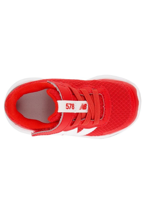 Buty niemowlęce New Balance IT578RD – czerwone. Okazja: na co dzień. Zapięcie: rzepy. Kolor: czerwony. Materiał: syntetyk, materiał, guma. Szerokość cholewki: normalna. Sport: bieganie
