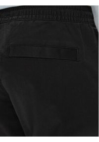 Calvin Klein Jeans Joggery Badge J30J325114 Czarny Skinny Fit. Kolor: czarny. Materiał: bawełna #5