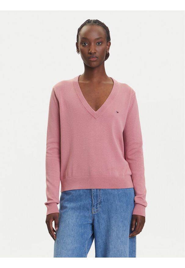 Tommy Jeans Sweter Essential DW0DW19888 Różowy Regular Fit. Kolor: różowy. Materiał: bawełna