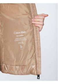 Calvin Klein Kurtka puchowa Essential K20K204698 Złoty Regular Fit. Kolor: złoty. Materiał: syntetyk #7