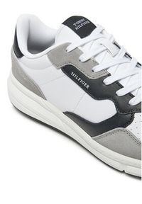 TOMMY HILFIGER - Tommy Hilfiger Sneakersy FM0FM05216 Biały. Kolor: biały. Materiał: skóra, zamsz