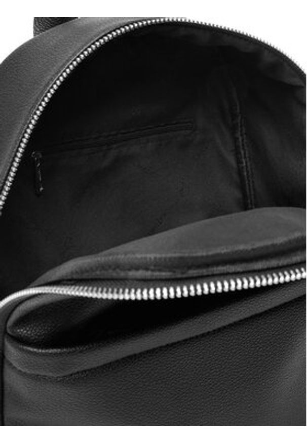 DeeZee Plecak C-MDP-S-002-04 Czarny. Kolor: czarny. Materiał: skóra