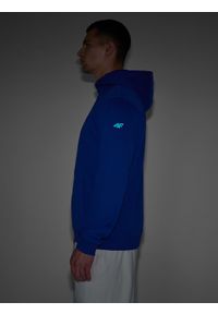 4f - 4F Bluza dresowa rozpinana z kapturem męska - niebieska XXL. Okazja: na co dzień. Typ kołnierza: kaptur. Kolor: niebieski. Materiał: dresówka. Wzór: gładki, ze splotem. Styl: sportowy, casual