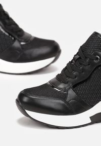 Born2be - Czarne Sneakersy Chylera. Zapięcie: sznurówki. Kolor: czarny. Materiał: materiał. Szerokość cholewki: normalna. Obcas: na koturnie #4