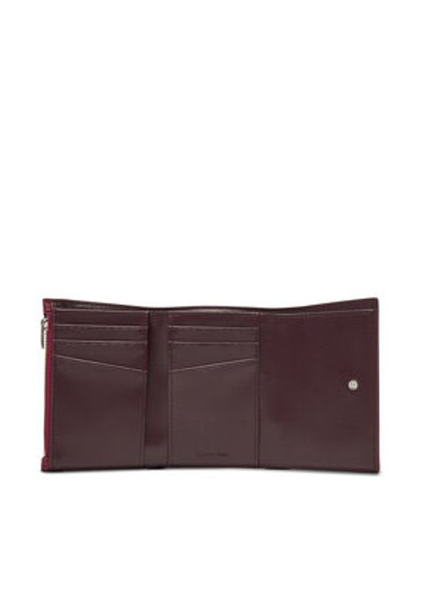 Calvin Klein Portfel Foil Logo Trifold W/ Zip Pocket LV04F1117G Różowy. Kolor: różowy. Materiał: skóra