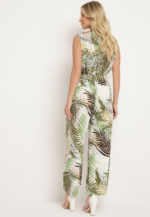 Born2be - Zielony Bawełniany Kombinezon z Kopertowym Dekoltem i Długimi Nogawkami Skeviana. Okazja: na co dzień. Kolor: zielony. Materiał: bawełna. Długość: długie. Styl: casual, elegancki