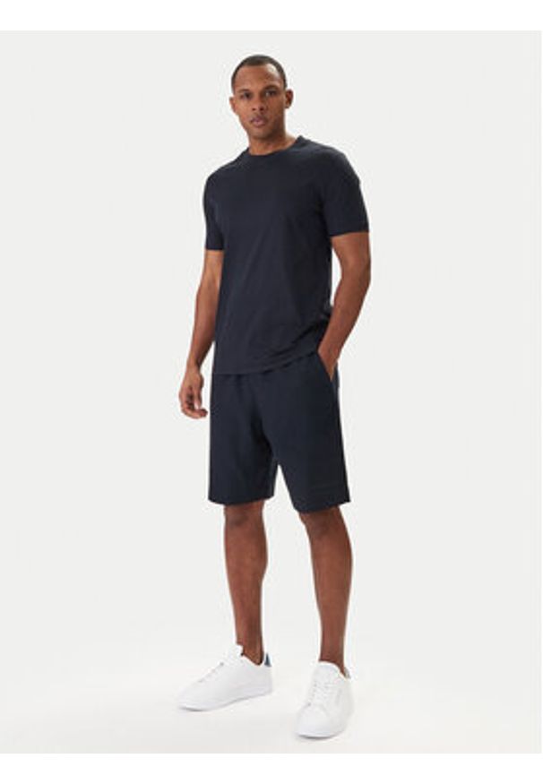 Emporio Armani Szorty materiałowe EM000681 AF20590 UB102 Granatowy Regular Fit. Kolor: niebieski. Materiał: wiskoza