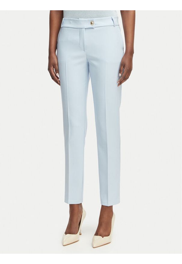 Rinascimento Spodnie materiałowe CFC0128638003 Niebieski jasny Slim Fit. Kolor: niebieski. Materiał: syntetyk