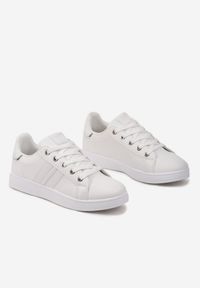Born2be - Biało-Srebrne Sneakersy Biscuis. Zapięcie: sznurówki. Kolor: biały. Materiał: materiał, skóra. Szerokość cholewki: normalna. Wzór: aplikacja. Obcas: na platformie #5