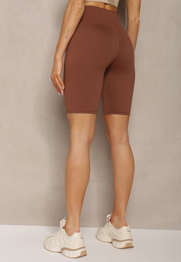 Renee - Brązowe Kolarki Szorty Elastyczne High Waist Meania. Stan: podwyższony. Kolor: brązowy. Materiał: bawełna, satyna. Styl: elegancki