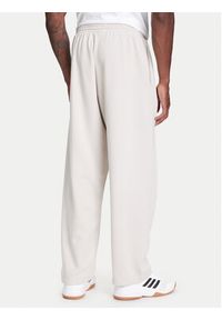 Adidas - adidas Spodnie dresowe Collegiate JM9177 Beżowy Regular Fit. Kolor: beżowy. Materiał: syntetyk, bawełna #4