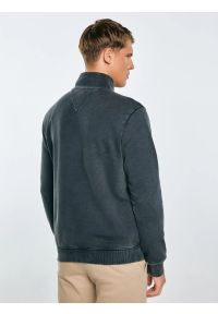 Big-Star - Bluza męska ze stójką czarna Julian 906. Typ kołnierza: kołnierzyk stójkowy. Kolor: czarny. Materiał: jeans, dzianina. Wzór: aplikacja, ze splotem. Styl: sportowy, elegancki #5
