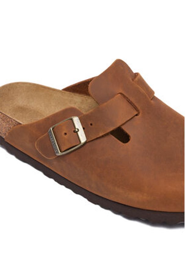 Birkenstock Klapki Boston 1028310 Brązowy. Kolor: brązowy. Materiał: skóra