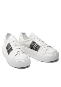 Solo Femme Sneakersy 69402-01-N01/M96-03-00 Biały. Kolor: biały. Materiał: materiał