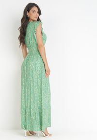 Born2be - Zielona Maxi Sukienka Wiskozowa z Gumką w Talii i Metalicznym Nadrukiem Fianre. Kolor: zielony. Materiał: wiskoza. Wzór: nadruk. Typ sukienki: kopertowe. Długość: maxi #3