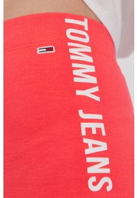 Tommy Jeans - Szorty. Kolor: różowy. Materiał: materiał. Wzór: nadruk #2