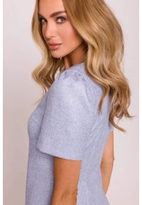 MOE - Elegancka sukienka trapezowa mini niebieska. Okazja: na co dzień, do pracy, na spotkanie biznesowe. Kolor: niebieski, pomarańczowy. Materiał: tkanina. Długość rękawa: krótki rękaw. Wzór: gładki. Typ sukienki: trapezowe. Styl: elegancki. Długość: mini #3