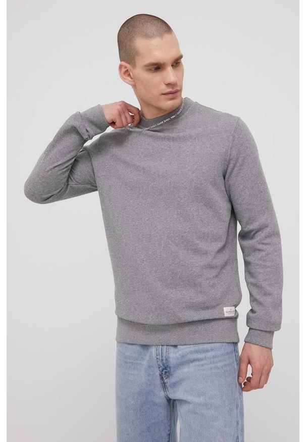 Quiksilver bluza męska kolor szary gładka. Okazja: na co dzień. Kolor: szary. Materiał: bawełna, dzianina, włókno. Wzór: gładki. Styl: casual