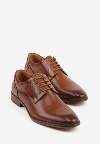 Born2be - Brązowe Eleganckie Półbuty Sznurowane z Ozdobną Perforacją Fild. Okazja: na co dzień, na spotkanie biznesowe, na ślub cywilny, do pracy, na wesele. Kolor: brązowy. Styl: elegancki #6