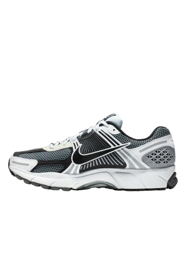 Buty do chodzenia dla dorosłych Nike Zoom Vomero 5 SE SP Dark Grey Black. Kolor: czarny. Model: Nike Zoom. Sport: turystyka piesza