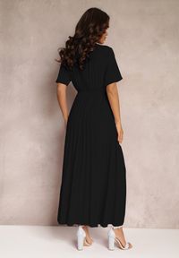Renee - Czarna Rozkloszowana Sukienka Plisowana z Wiązanym Paskiem Eilemona. Kolor: czarny. Typ sukienki: rozkloszowane #4
