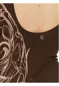 Guess Sukienka codzienna W5YK19 KCZC2 Brązowy Regular Fit. Okazja: na co dzień. Kolor: brązowy. Materiał: syntetyk. Typ sukienki: proste. Styl: casual