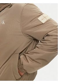 Calvin Klein Jeans Kurtka przejściowa Harrington J30J325596 Beżowy Regular Fit. Kolor: beżowy. Materiał: syntetyk