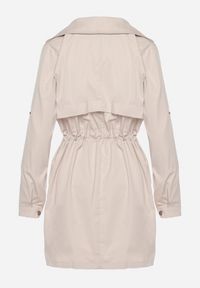 Born2be - Beżowa Kurtka Parka z Klasycznym Kołnierzem Ściągana w Pasie Troczkiem Revapia. Okazja: na randkę, do pracy, na spacer. Kolor: beżowy. Styl: klasyczny #5