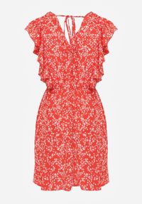 Renee - Czerwona Sukienka Elefa. Typ kołnierza: kołnierz z falbankami. Kolor: czerwony. Długość rękawa: krótki rękaw. Wzór: kwiaty, aplikacja. Sezon: lato. Długość: mini #7