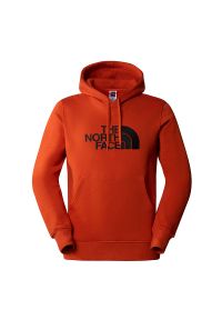 Bluza The North Face Drew Peak 00AHJYLV41 - czerwona. Okazja: na co dzień. Typ kołnierza: kaptur. Kolor: czerwony. Materiał: bawełna. Wzór: aplikacja. Styl: klasyczny, casual #1