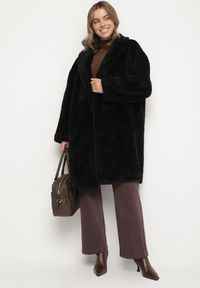 Born2be - Czarny Dwurzędowy Płaszcz Teddy o Fasonie Oversize Anerre. Typ kołnierza: golf. Kolor: czarny. Materiał: dzianina, jeans, wełna. Styl: elegancki #4