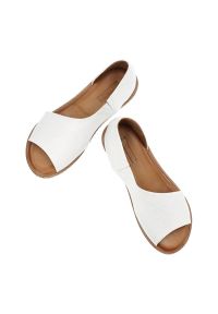 Białe Sandały Artiker Wygodne Skórzane Buty. Okazja: na co dzień. Kolor: biały. Materiał: skóra. Sezon: lato. Styl: casual, elegancki #2