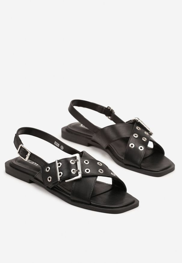 Born2be - Czarne Sandały z Ozdobnym Paskiem z Klamrą Morimi. Okazja: na co dzień. Zapięcie: klamry. Kolor: czarny. Wzór: kwiaty. Sezon: lato. Obcas: na obcasie. Styl: klasyczny, casual, elegancki. Wysokość obcasa: niski