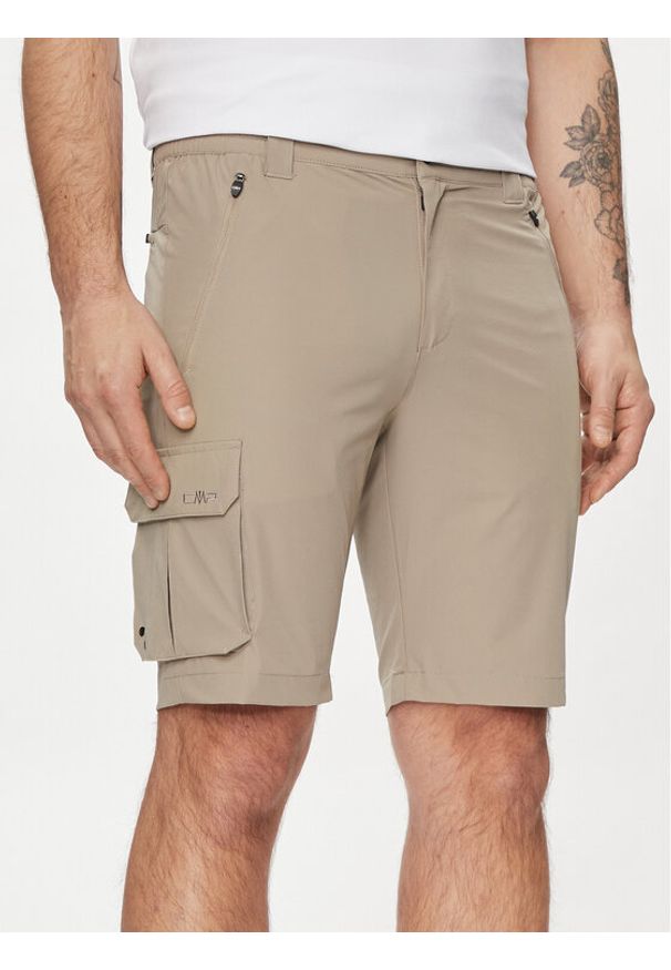CMP Szorty materiałowe 31T5637 Beżowy Regular Fit. Kolor: beżowy. Materiał: syntetyk