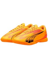 Buty piłkarskie Puma Ultra Play It M 107766 03 pomarańczowe. Zapięcie: sznurówki. Kolor: pomarańczowy. Materiał: guma, syntetyk. Szerokość cholewki: normalna. Wzór: nadruk. Sport: piłka nożna